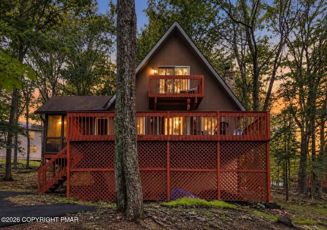 Photo 1 of Single family home for sale at 2158 Southport Dr, Bushkill, PA 18324 | MLS# PM-142902 | Listing updated on 2026-10-19
