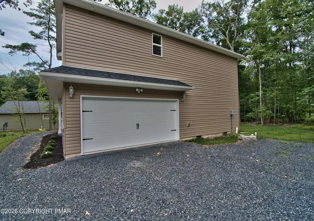 Photo 3 of Single family home for sale at 6255 Franklin Hl Rd, East Stroudsburg, PA 18301 | MLS# PM-144751 | Listing updated on 2026-09-28