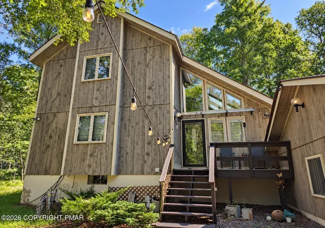 Photo 1 of Single family home for sale at 62 E Crk View Dr, Gouldsboro, PA 18424 | MLS# PM-143166 | Listing updated on 2026-09-08