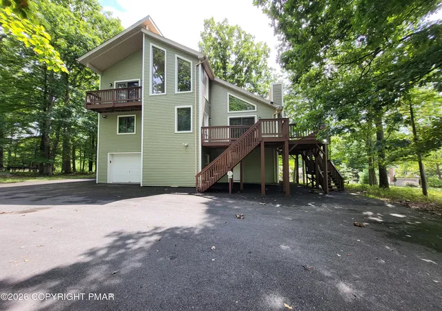 Photo 1 of Single family home for sale at 3233 Windermere Dr, Bushkill, PA 18324 | MLS# PM-145497 | Listing updated on 2026-10-09