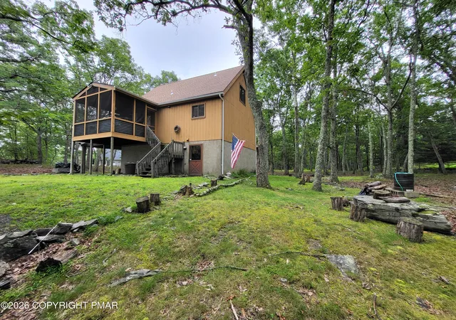 Photo 2 of Single family home for sale at 164 Wellington Way, Bushkill, PA 18324 | MLS# PM-145525 | Listing updated on 2026-10-10