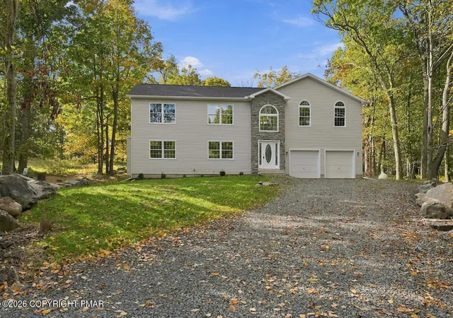 Photo 3 of Single family home for sale at 119 Bass Ct, Canadensis, PA 18325 | MLS# PM-144127 | Listing updated on 2026-10-12