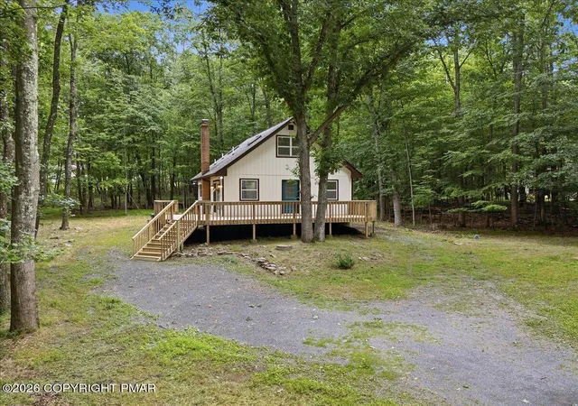Photo 2 of Single family home for sale at 2569 Birch Holw Dr, Effort, PA 18330 | MLS# PM-144356 | Listing updated on 2026-09-14
