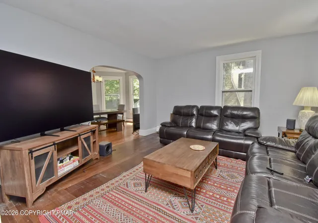 Photo 2 of Single family home for sale at 184 Main St, Delaware Water Gap, PA 18327 | MLS# PM-144651 | Listing updated on 2026-09-11