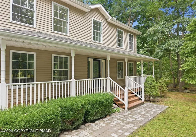 Photo 3 of Single family home for sale at 5124 Hickory Ln, East Stroudsburg, PA 18302 | MLS# PM-144199 | Listing updated on 2026-10-01