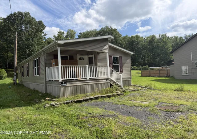 Photo 16 of Single family home for sale at 12 Draper St, Gilberton, PA 17934 | MLS# PM-144632 | Listing updated on 2026-09-10