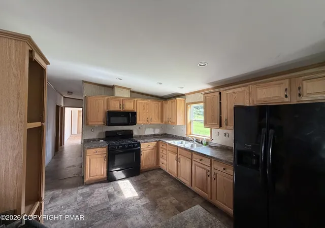 Photo 2 of Single family home for sale at 12 Draper St, Gilberton, PA 17934 | MLS# PM-144632 | Listing updated on 2026-09-10