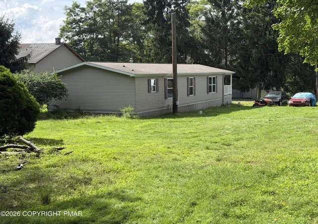 Photo 4 of Single family home for sale at 12 Draper St, Gilberton, PA 17934 | MLS# PM-144632 | Listing updated on 2026-09-10