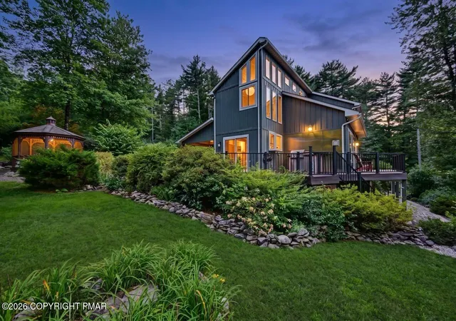 Photo 2 of Sale Pending at 104 Ice House Ct, Stroudsburg, PA 18360 | MLS# PM-144833 | Listing updated on 2026-09-26