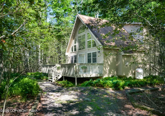 Photo 2 of Single family home for sale at 2086 Lehigh Dr, Pocono Lake, PA 18347 | MLS# PM-144467 | Listing updated on 2026-09-07