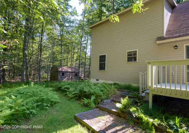 Photo 4 of Single family home for sale at 2086 Lehigh Dr, Pocono Lake, PA 18347 | MLS# PM-144467 | Listing updated on 2026-09-07