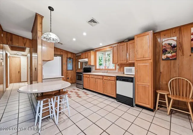 Photo 3 of Single family home for sale at 81 Parker Trl, Albrightsville, PA 18210 | MLS# PM-144363 | Listing updated on 2026-10-08