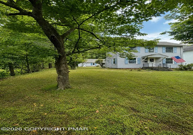 Photo 3 of Single family home for sale at 52 Smith St, East Stroudsburg, PA 18301 | MLS# PM-144409 | Listing updated on 2026-09-17