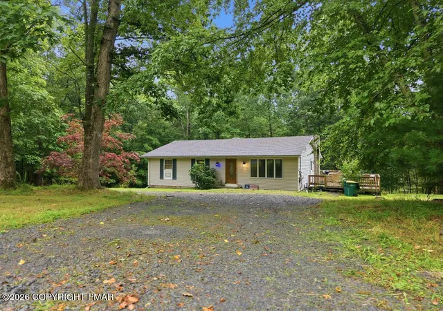 Single family home for sale at 191 Hemlock Rd, Tannersville, PA 18372 | MLS# PM-144330