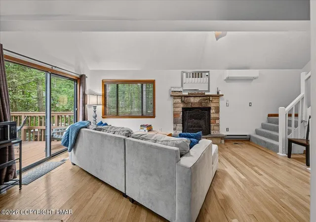 Photo 3 of Single family home for sale at 1152 Wallenpaupack Dr, Lake Ariel, PA 18436 | MLS# PM-144407 | Listing updated on 2026-10-19