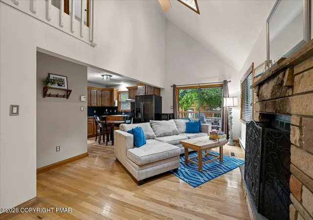 Photo 4 of Single family home for sale at 1152 Wallenpaupack Dr, Lake Ariel, PA 18436 | MLS# PM-144407 | Listing updated on 2026-10-19