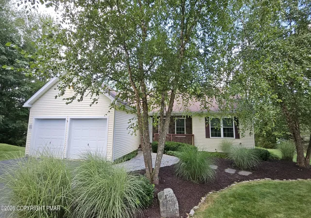Photo 3 of Single family home for sale at 1255 Hawthorn Ter, Pocono Summit, PA 18346 | MLS# PM-144485 | Listing updated on 2026-10-14