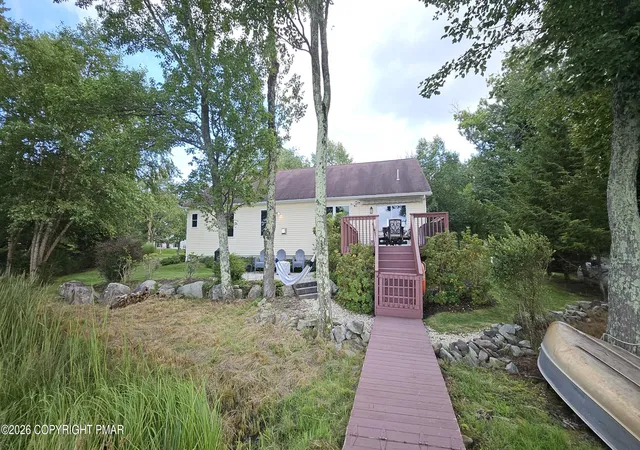 Photo 4 of Single family home for sale at 1255 Hawthorn Ter, Pocono Summit, PA 18346 | MLS# PM-144485 | Listing updated on 2026-10-14
