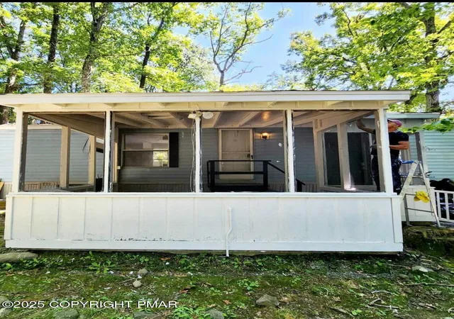 Photo 3 of Manufactured home for sale at 155 Bariton Ct, Bartonsville, PA 18321 | MLS# PM-144373 | Listing updated on 2026-09-24