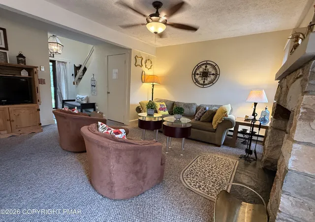 Photo 3 of Townhouse for sale at 120 Snow Ridge Cir, Blakeslee, PA 18610 | MLS# PM-144432 | Listing updated on 2026-09-26