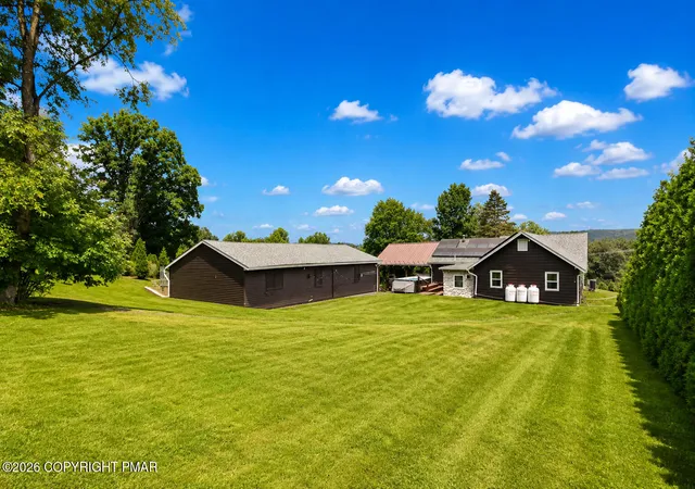Photo 2 of Single family home for sale at 286 S Easton Belmont Pike, Saylorsburg, PA 18353 | MLS# PM-144412 | Listing updated on 2026-09-11