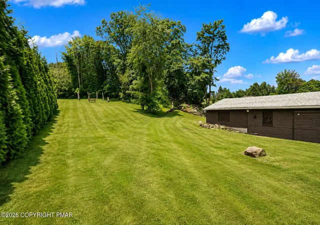 Photo 3 of Single family home for sale at 286 S Easton Belmont Pike, Saylorsburg, PA 18353 | MLS# PM-144412 | Listing updated on 2026-09-11