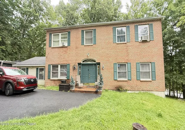 Photo 1 of Single family home for sale at 193 St Andrews Dr, Bushkill, PA 18324 | MLS# PM-144500 | Listing updated on 2026-09-04