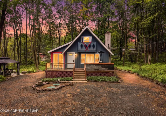 Photo 1 of Single family home for sale at 218 Onawa Trl, Pocono Lake, PA 18347 | MLS# PM-144433 | Listing updated on 2026-10-13