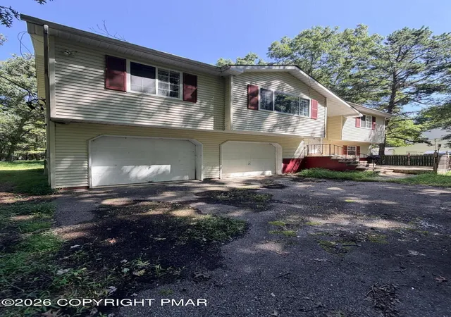 Photo 3 of Sale Pending at 343 Parker Trl, Albrightsville, PA 18210 | MLS# PM-144524 | Listing updated on 2026-09-13