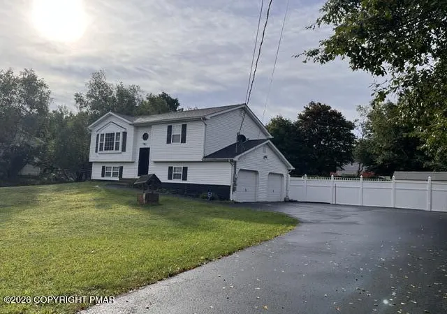 Photo 2 of Single family home for sale at 216 Center Dr, Blakeslee, PA 18610 | MLS# PM-144454 | Listing updated on 2026-09-03