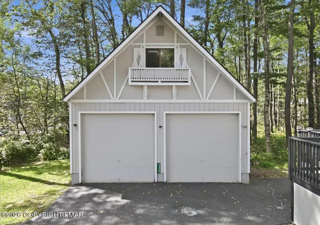 Photo 2 of Single family home for sale at 320 Lamont Way, Tobyhanna, PA 18466 | MLS# PM-144544 | Listing updated on 2026-09-13