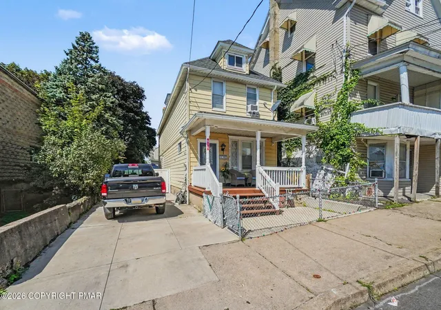 Photo 3 of Sale Pending at 616 Seybert St, Hazleton, PA 18201 | MLS# PM-144510 | Listing updated on 2026-09-23