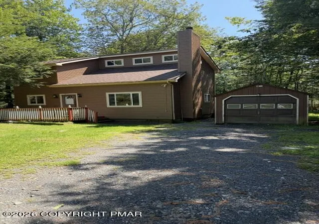 Photo 4 of Sale Pending at 1023 Salamanca Dr, Tobyhanna, PA 18466 | MLS# PM-144484 | Listing updated on 2026-09-10