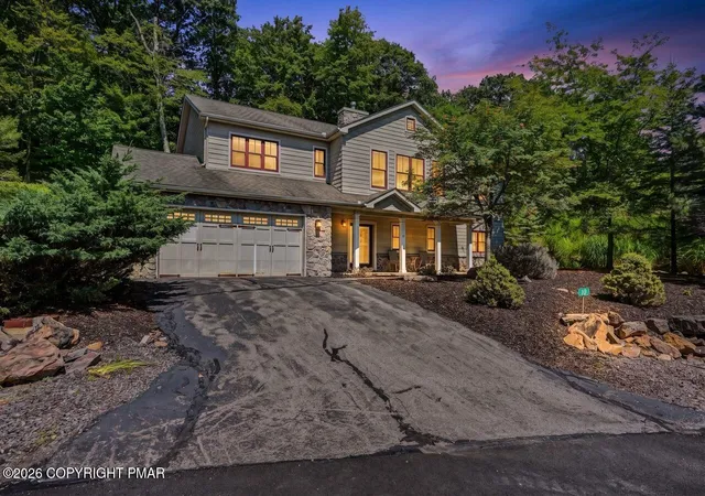 Photo 3 of Single family home for sale at 10 Bluestone Ct, Lake Harmony, PA 18624 | MLS# PM-144514 | Listing updated on 2026-09-05
