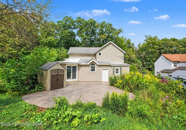 Photo 3 of Single family home for sale at 1105 Euclid School Rd, Butler, PA 16001 | MLS# PM-144512 | Listing updated on 2026-10-14