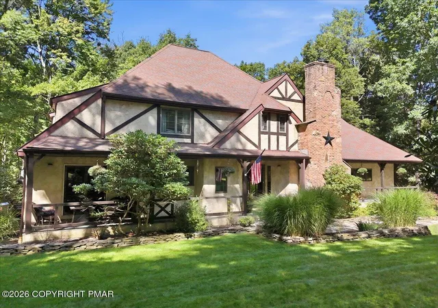 Photo 2 of Single family home for sale at 5719 Wildflower Cir, Stroudsburg, PA 18360 | MLS# PM-144545 | Listing updated on 2026-09-22