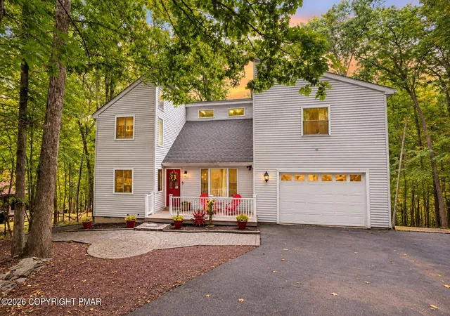 Photo 1 of Single family home for sale at 203 St Andrews Dr, Bushkill, PA 18324 | MLS# PM-144646 | Listing updated on 2026-09-11