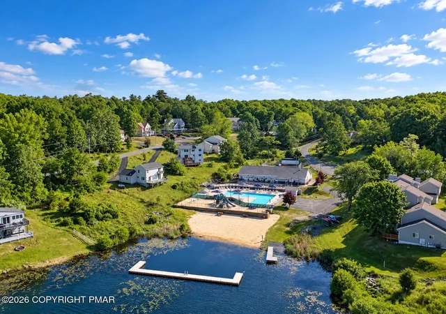 Photo 3 of Single family home for sale at 203 St Andrews Dr, Bushkill, PA 18324 | MLS# PM-144646 | Listing updated on 2026-09-11