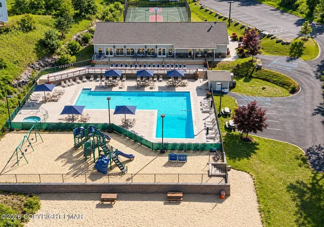 Photo 4 of Single family home for sale at 203 St Andrews Dr, Bushkill, PA 18324 | MLS# PM-144646 | Listing updated on 2026-09-11