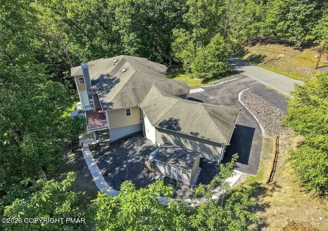 Photo 3 of Sale Pending at 1007 Hampstead Rd, Bushkill, PA 18324 | MLS# PM-144609 | Listing updated on 2026-10-15