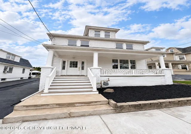 Photo 3 of Single family home for sale at 42 Knox St, Hanover Township, PA 18706 | MLS# PM-144591 | Listing updated on 2026-09-11