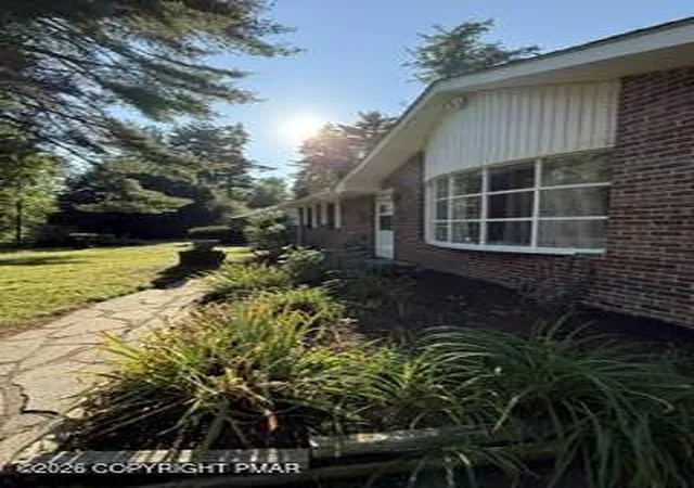 Photo 3 of Single family home for sale at 247 Tanite Rd, Stroudsburg, PA 18360 | MLS# PM-144570 | Listing updated on 2026-09-28