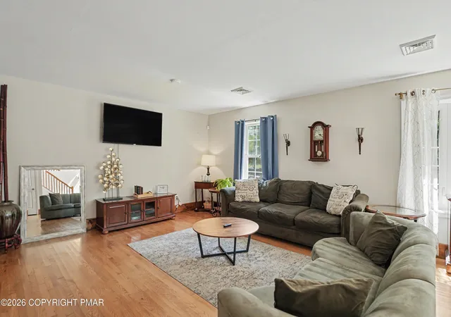 Photo 4 of Single family home for sale at 220 Nadine Blvd, Pocono Summit, PA 18346 | MLS# PM-144580 | Listing updated on 2026-09-09