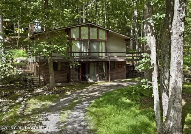 Photo 27 of Single family home for sale at 2130 Fawn Ln, Bushkill, PA 18324 | MLS# PM-144587 | Listing updated on 2026-09-14