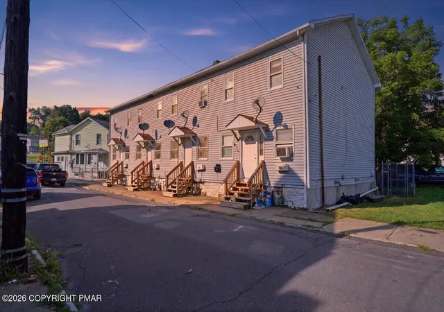 Photo 2 of Sale Pending at 306 Carver St, Plymouth, PA 18651 | MLS# PM-144556 | Listing updated on 2026-09-16