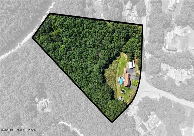 Photo 3 of Sale Pending at 151 Colleen Dr, Blakeslee, PA 18610 | MLS# PM-144569 | Listing updated on 2026-10-05
