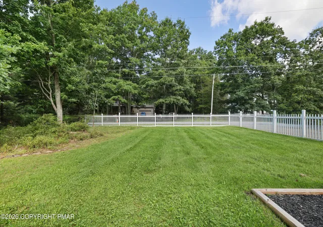 Photo 2 of Single family home for sale at 7 Flagstone Ln, East Stroudsburg, PA 18302 | MLS# PM-144565 | Listing updated on 2026-09-20