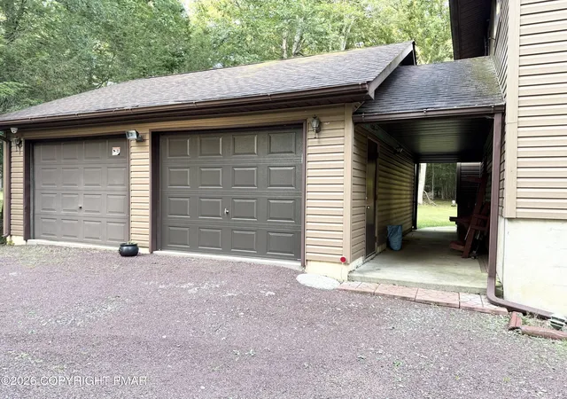Photo 3 of Single family home for sale at 147 Dogwood Dr, Jim Thorpe, PA 18229 | MLS# PM-144602 | Listing updated on 2026-09-10