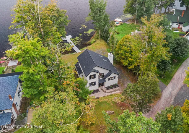 Photo 3 of Single family home for sale at 111 E Island Ln, Lake Ariel, PA 18436 | MLS# PM-144846 | Listing updated on 2026-10-15
