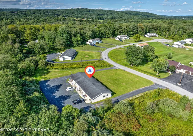 Photo 3 of House for sale at 219 Lamplight Dr, Brodheadsville, PA 18322 | MLS# PM-144629 | Listing updated on 2026-10-07